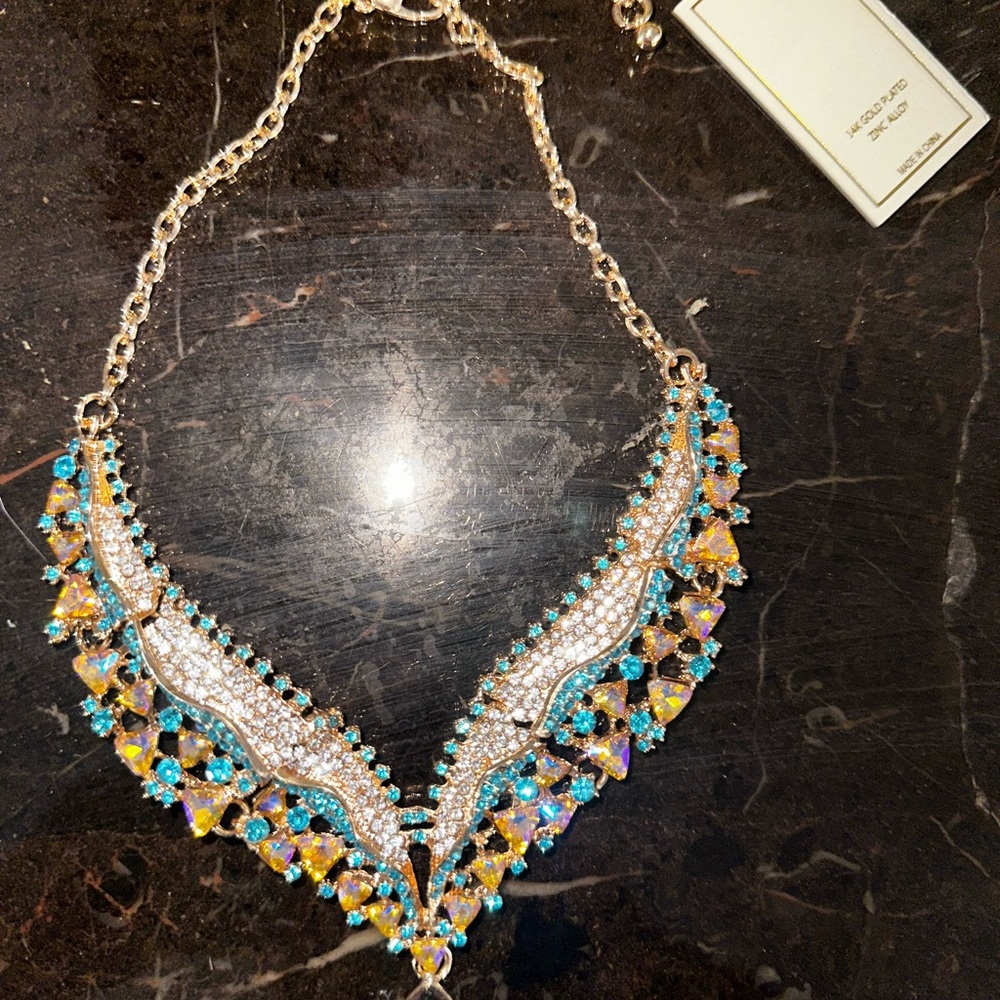 Elegant Gold and Blue Necklace